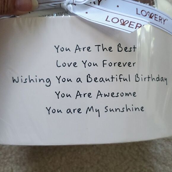 LOVERY Bath and Spa Birthday Gift Set - Picture 5 of 14